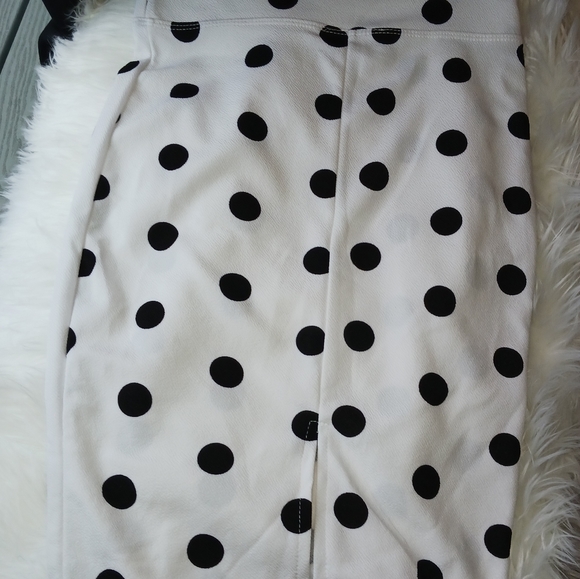 Hybrid Black & White Polka Dot pencil skirt - Picture 4 of 4